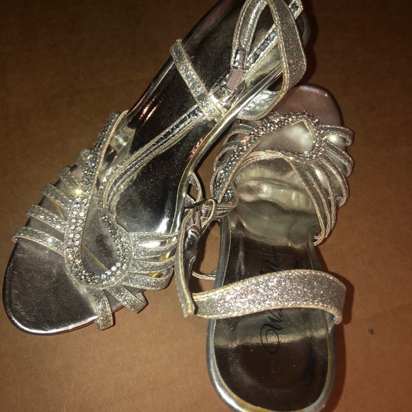 Formal Heels - Picture 1 of 2